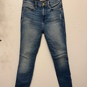 Frame Le High Skinny Jeans